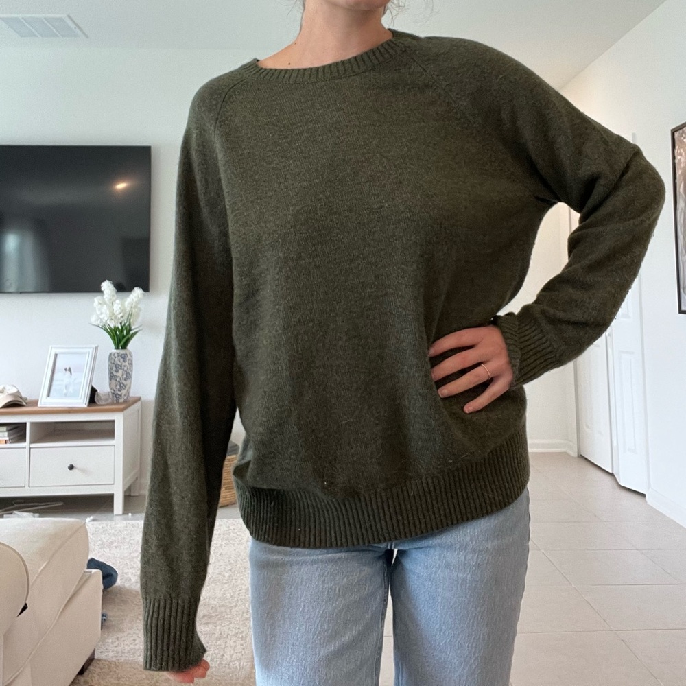 J. Crew Men's Dark Olive Green Crewneck Sweater